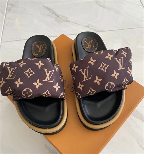 claquette louis vuitton|louis vuitton mules and slides.